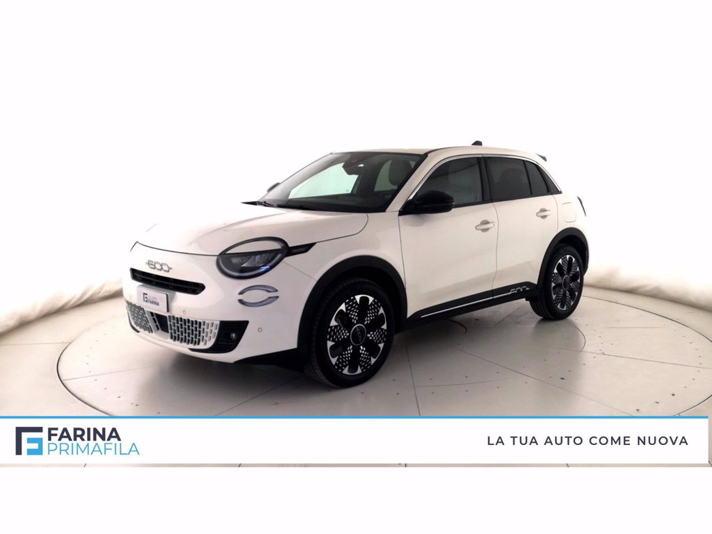 FIAT 600 1.2 hybrid la prima 110cv auto